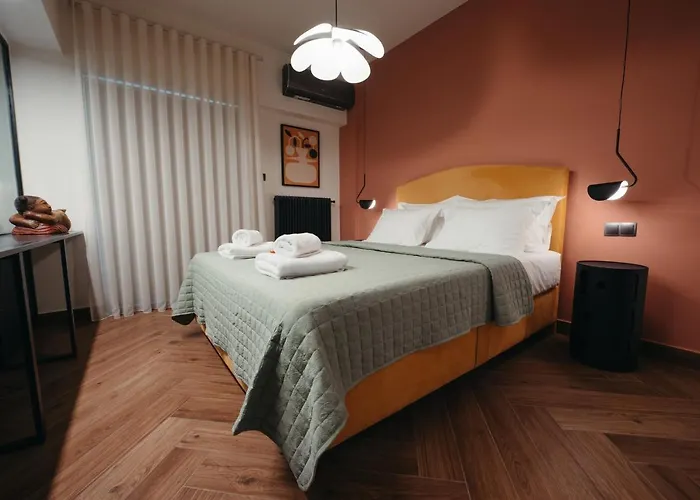 Retrowaves Thessaloniki