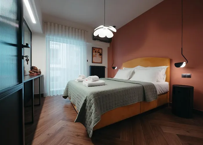 Retrowaves * Thessaloniki